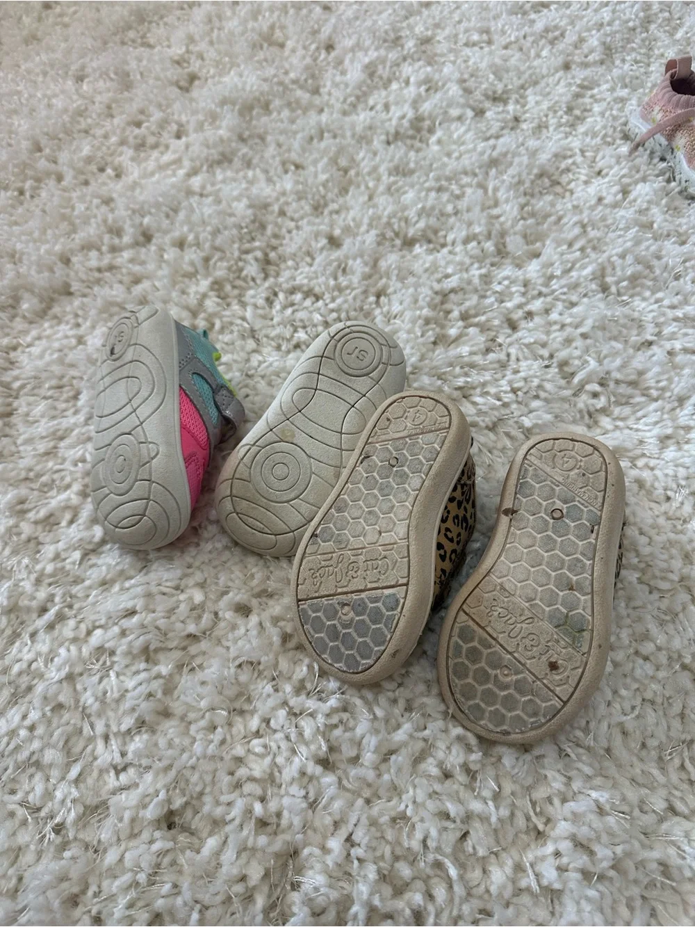 Bundle of 2 pairs - baby girls shoes